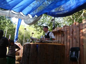 140709 Keith Neale tends bar at the Morningwood dedication